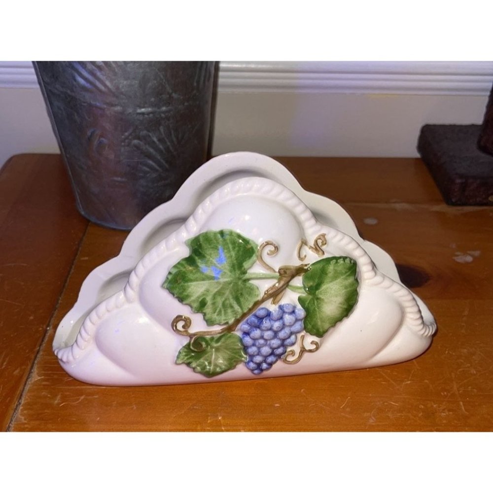 Bassano Ceramic 3D Grapes Motif Napkin Holder